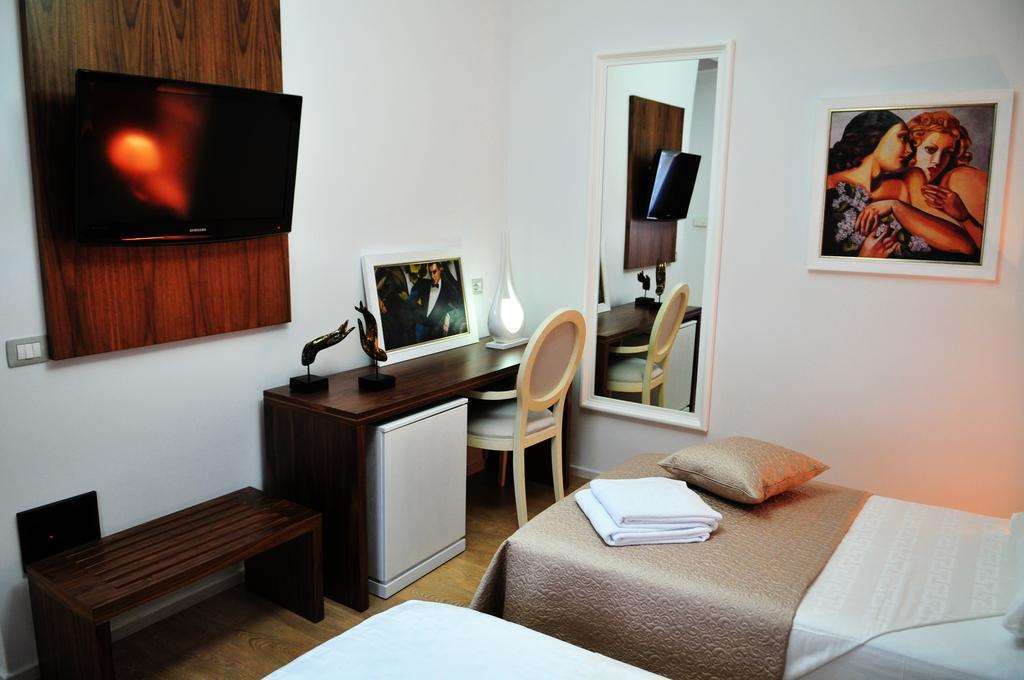 Golden City Hotel & Spa, Tirana Room photo